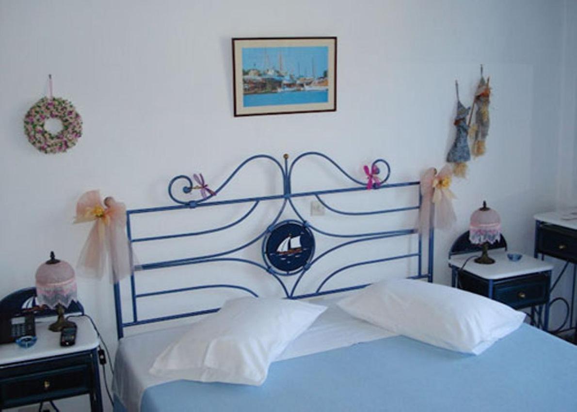 Meltemi Aparthotel Batsi  Luaran gambar