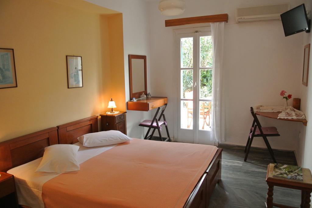 Meltemi Aparthotel Batsi  Luaran gambar