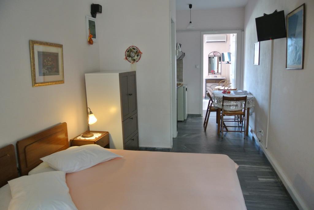 Meltemi Aparthotel Batsi  Luaran gambar